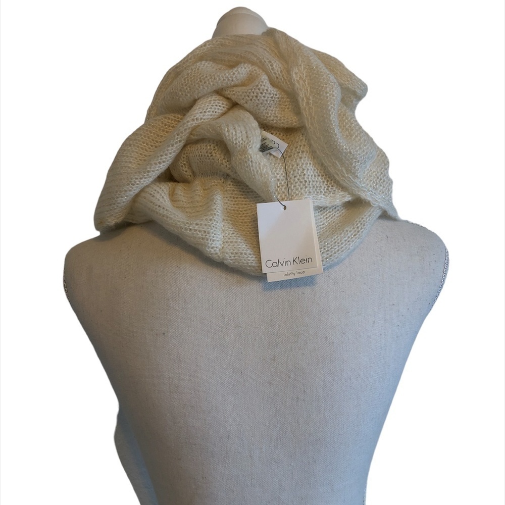 Calvin Klein scarf ruffled infinity loop airy open-knit stretch metallic gold - Picture 4 of 14